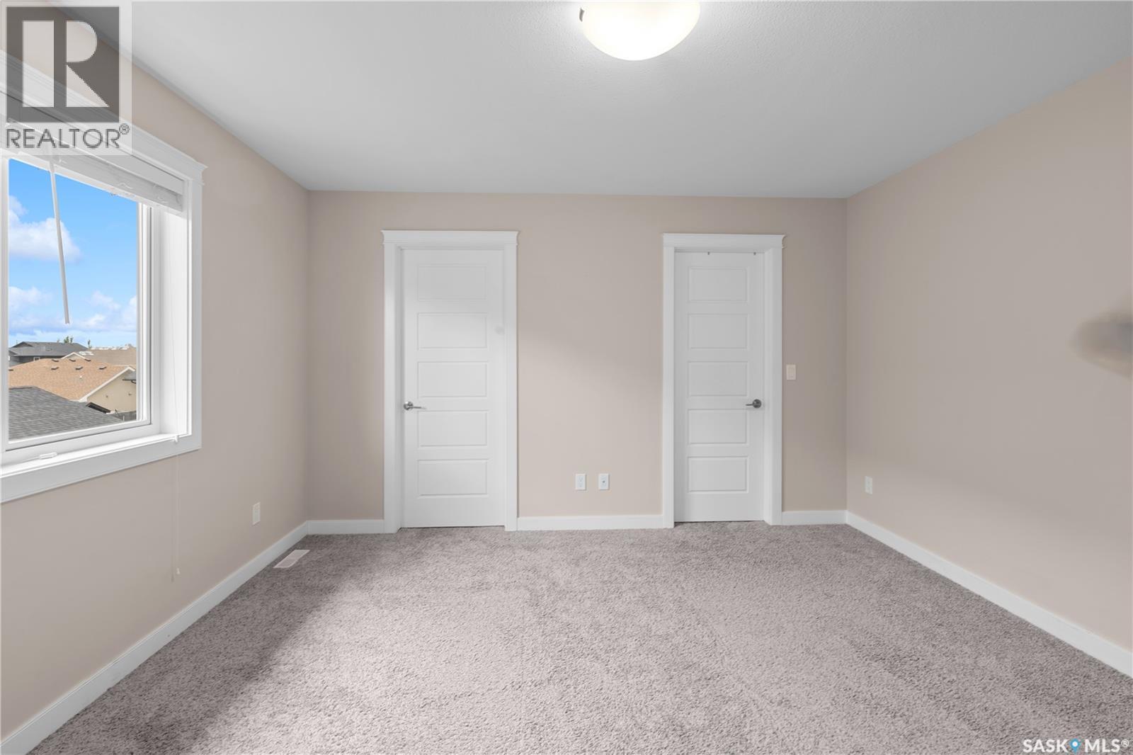 526 Maple Crescent Property Photo 22