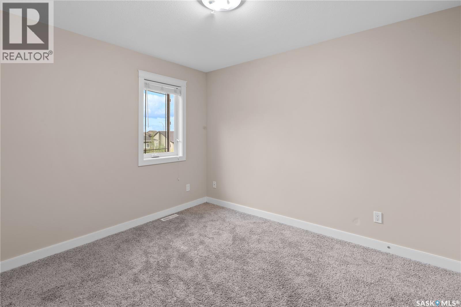 526 Maple Crescent Property Photo 29