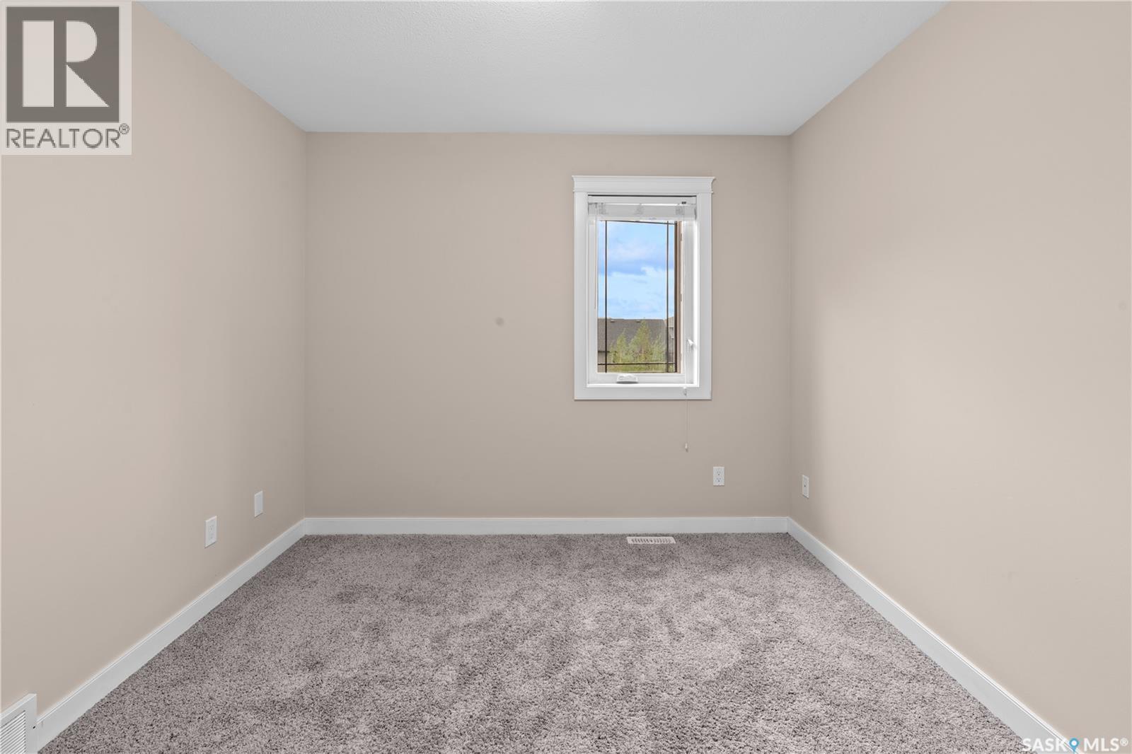 526 Maple Crescent Property Photo 30