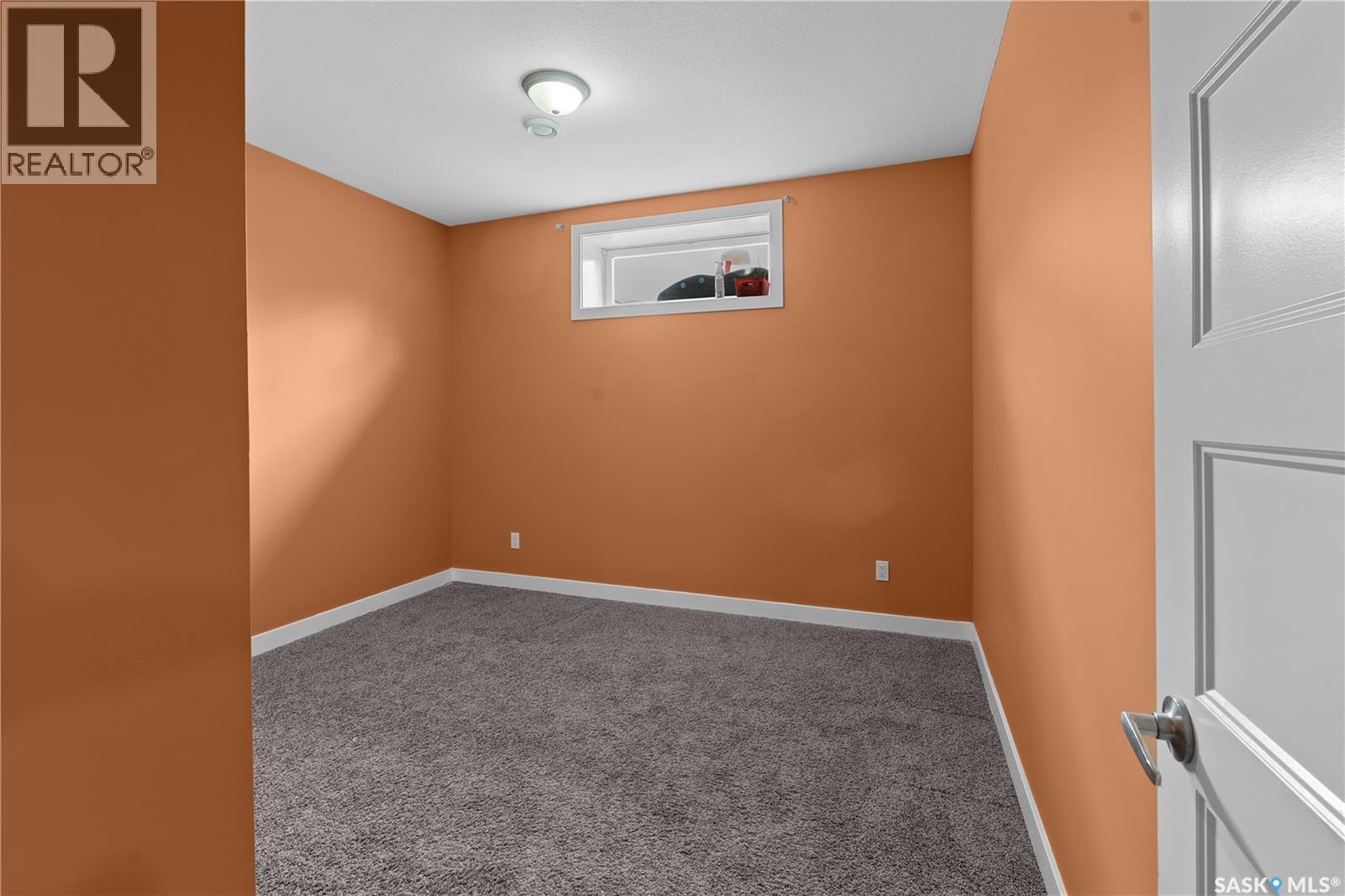 526 Maple Crescent Property Photo 38