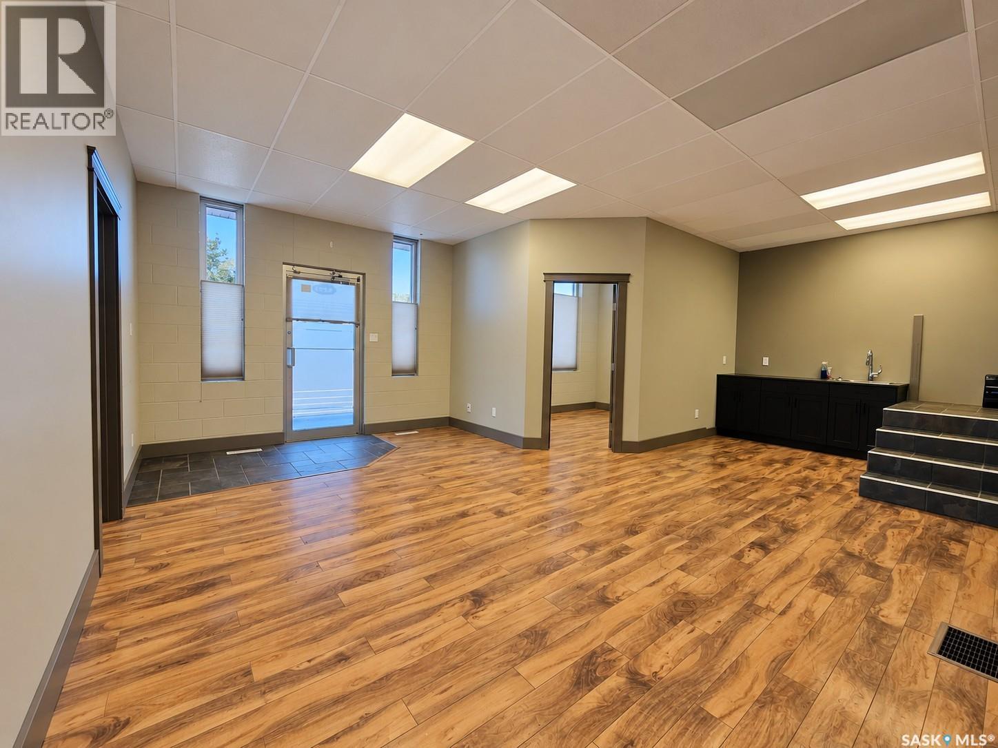 1371b 100th Street Property Photo 6