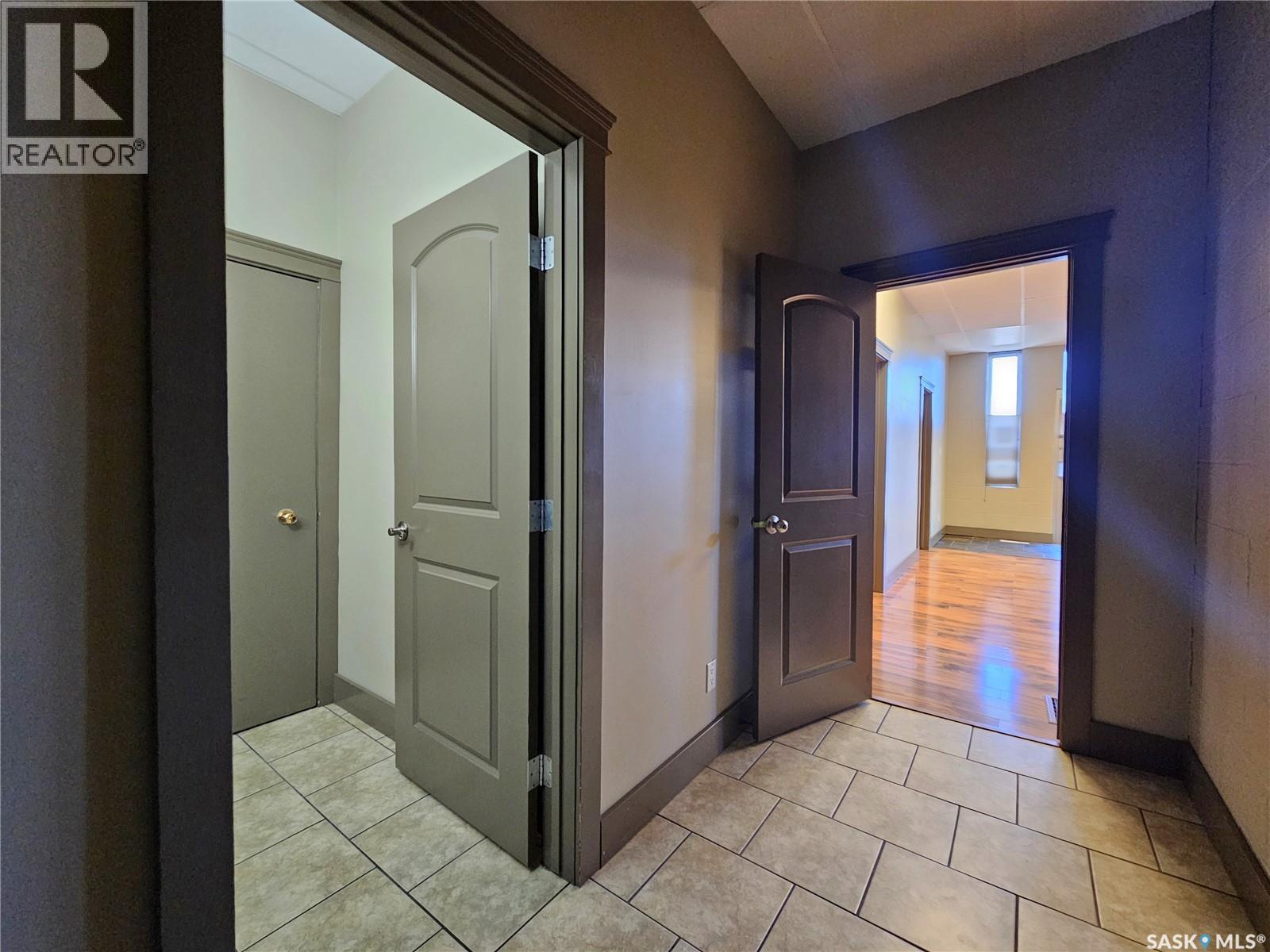 1371b 100th Street Property Photo 9