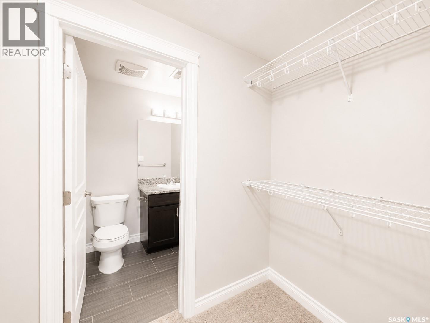 309 412 Willowgrove Square Property Photo 8