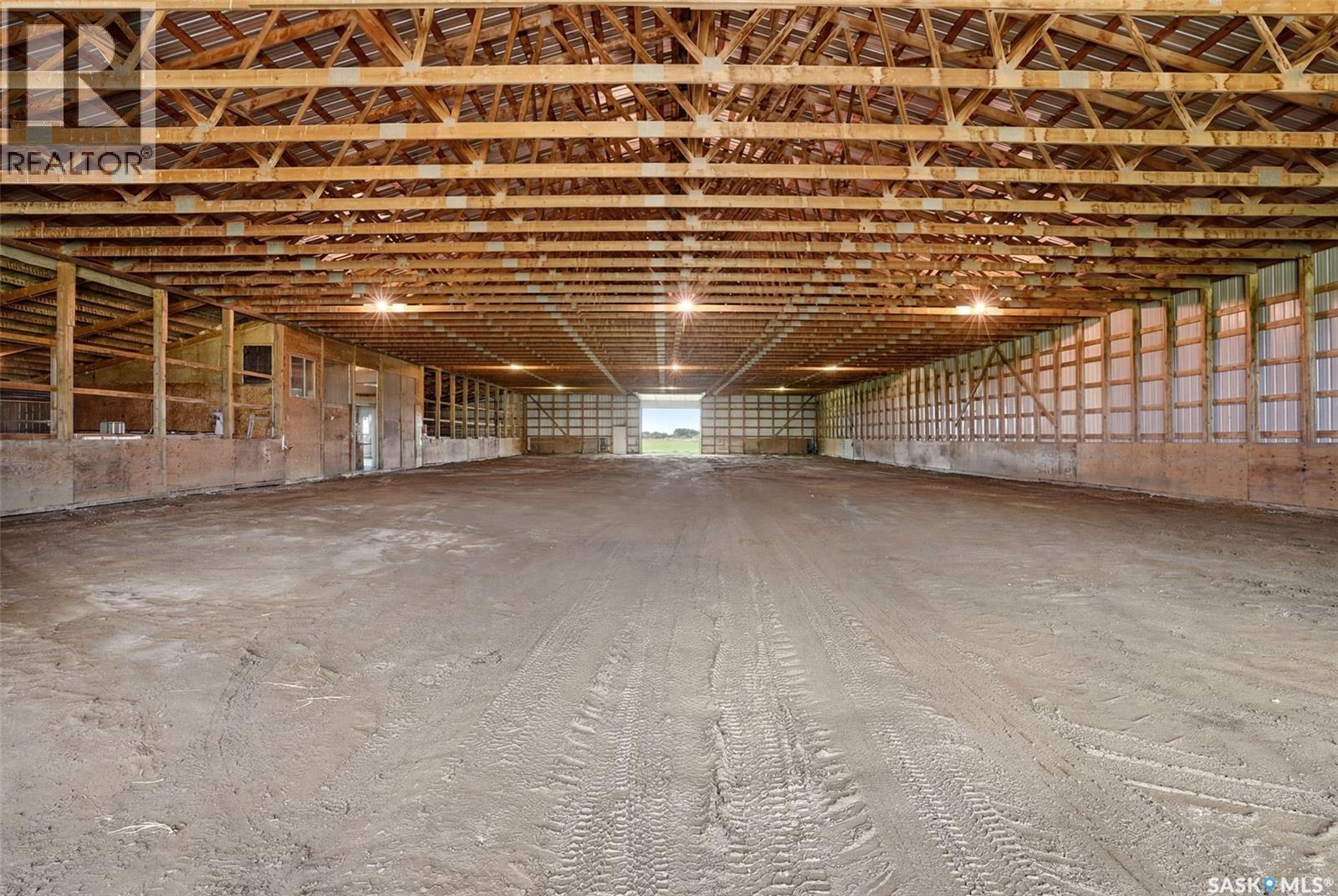 Bienfait Riding Arena/shop And Land Property Photo 6