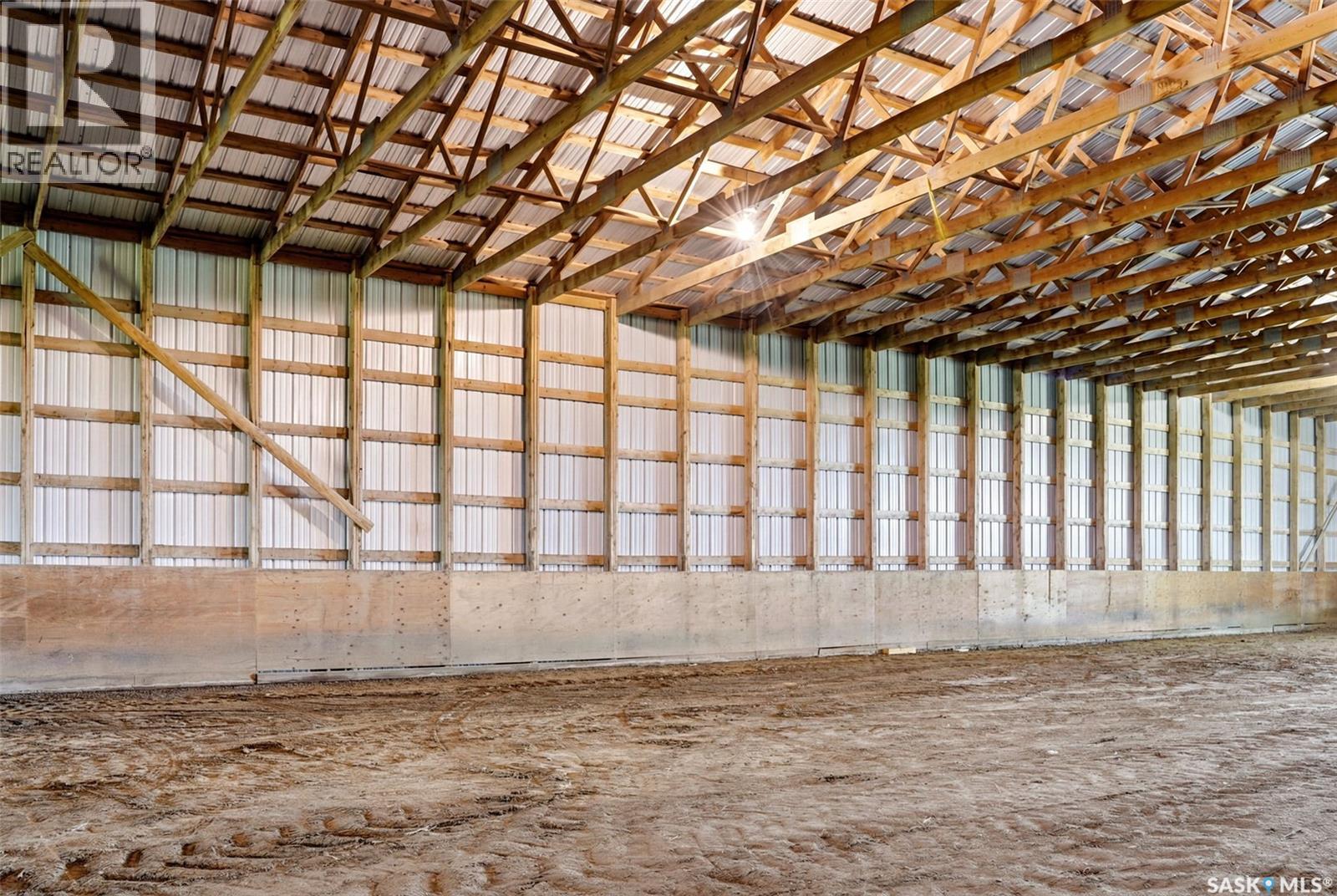 Bienfait Riding Arena/shop And Land Property Photo 8