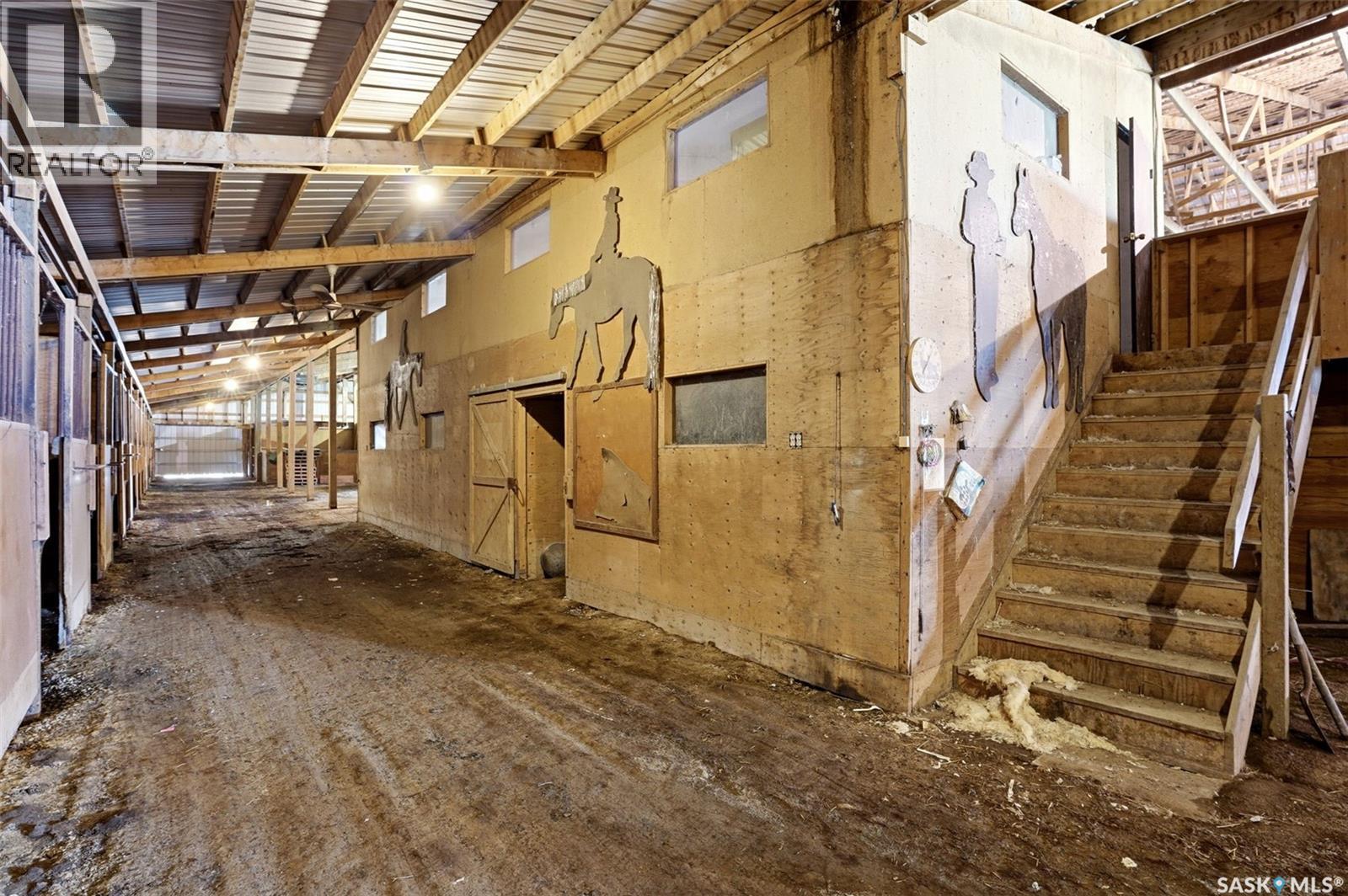 Bienfait Riding Arena/shop And Land Property Photo 11