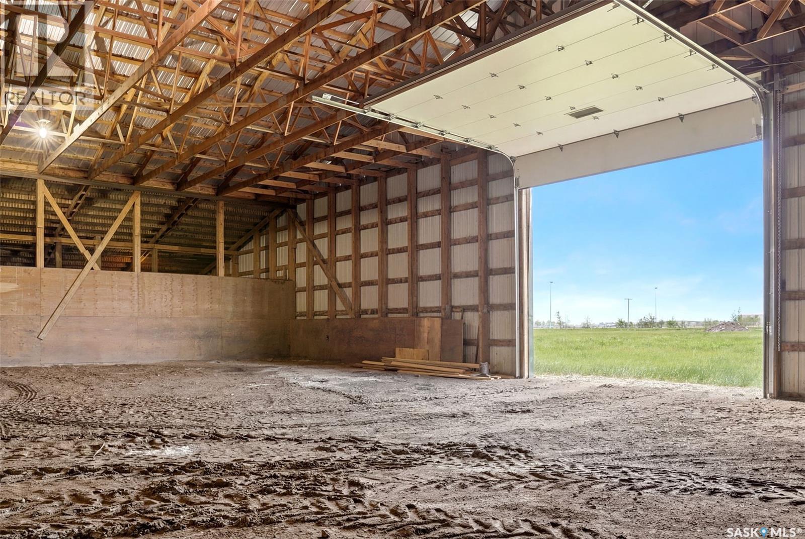 Bienfait Riding Arena/shop And Land Property Photo 15