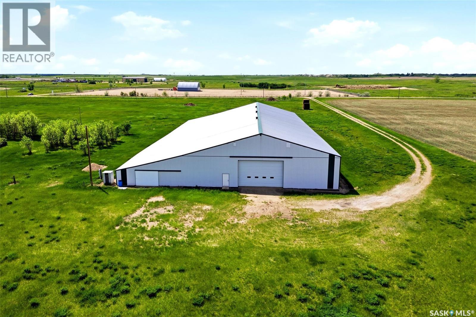Bienfait Riding Arena/shop And Land Property Photo 18