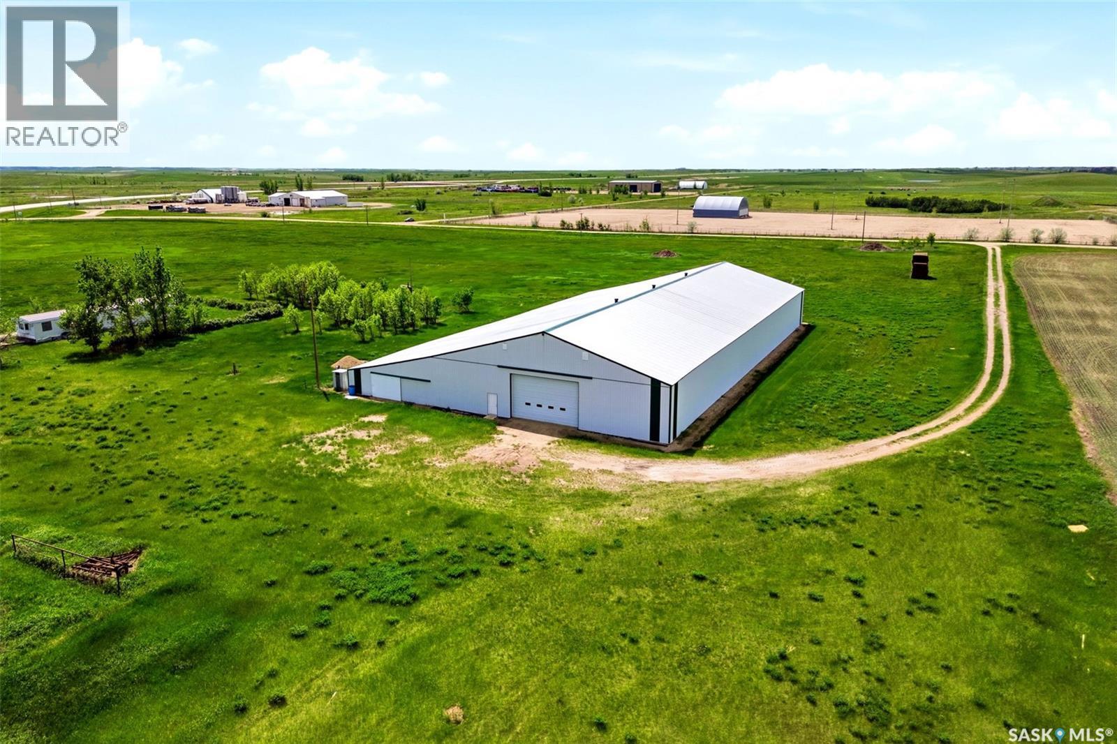 Bienfait Riding Arena/shop And Land Property Photo 19