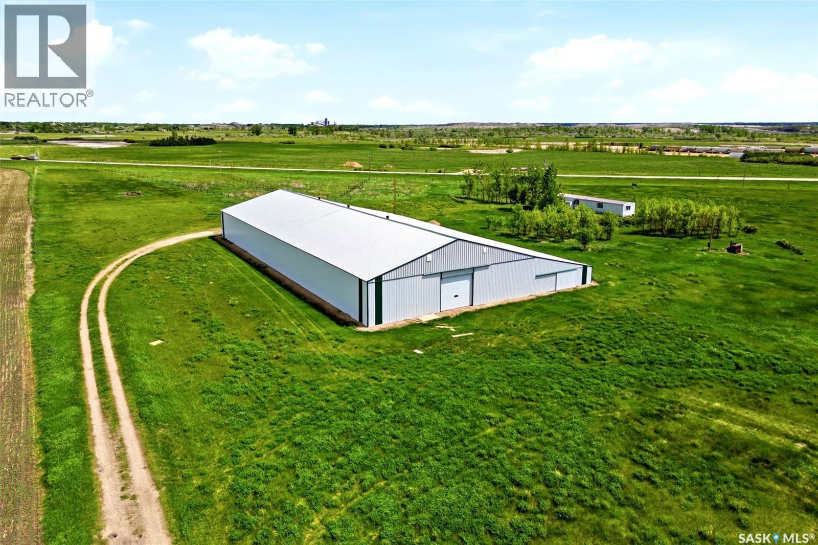 Bienfait Riding Arena/shop And Land Property Photo 20