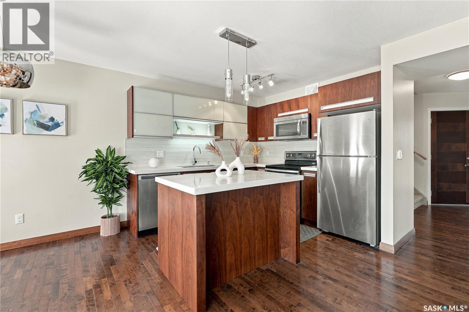 402 1555 Paton Crescent Property Photo 11