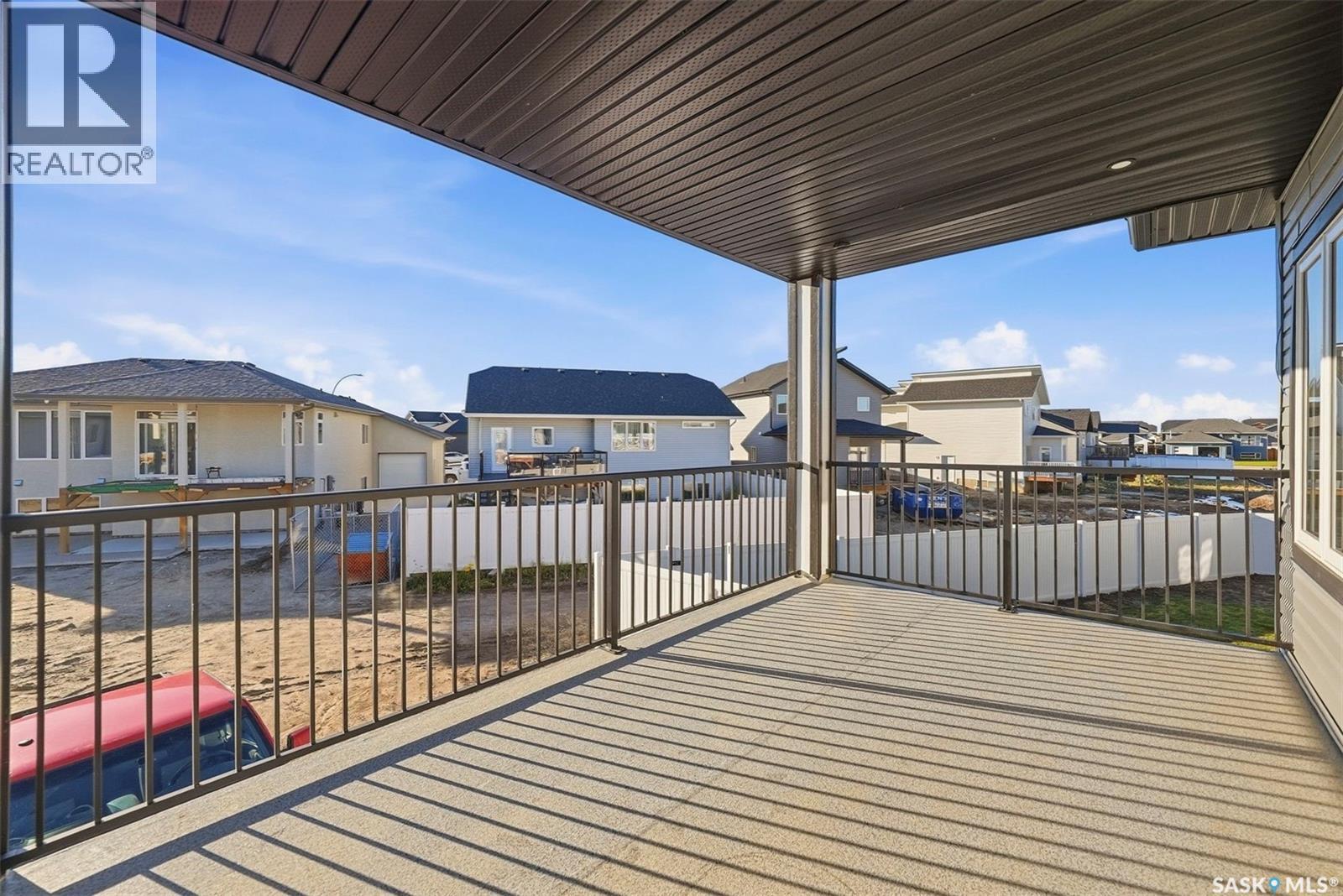 718 Weir Crescent Property Photo 37