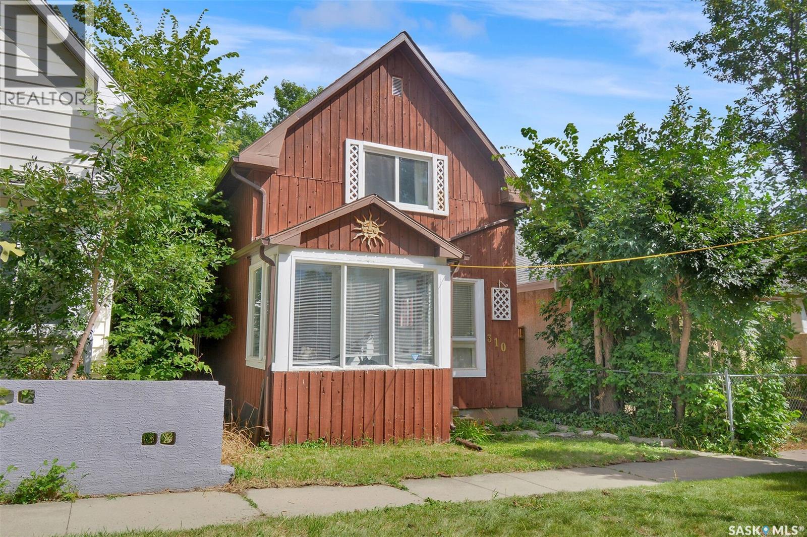310 J Avenue N Property Photo 1