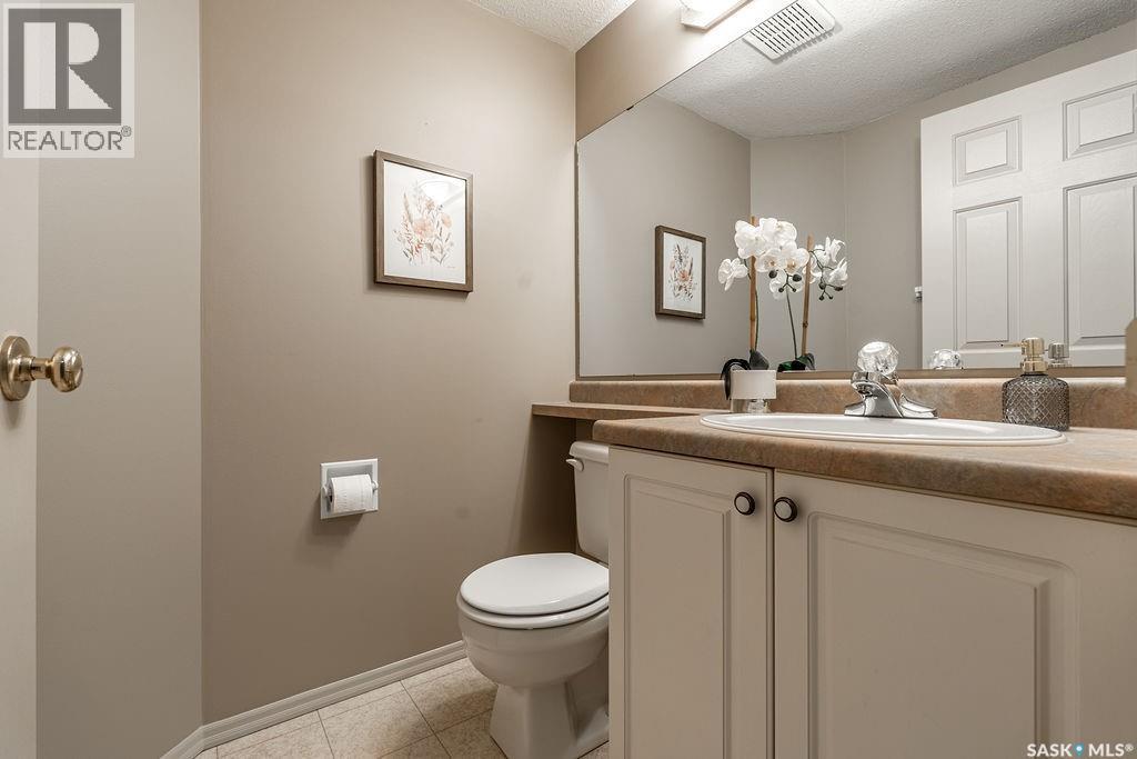 5 102 Willow Street Property Photo 14