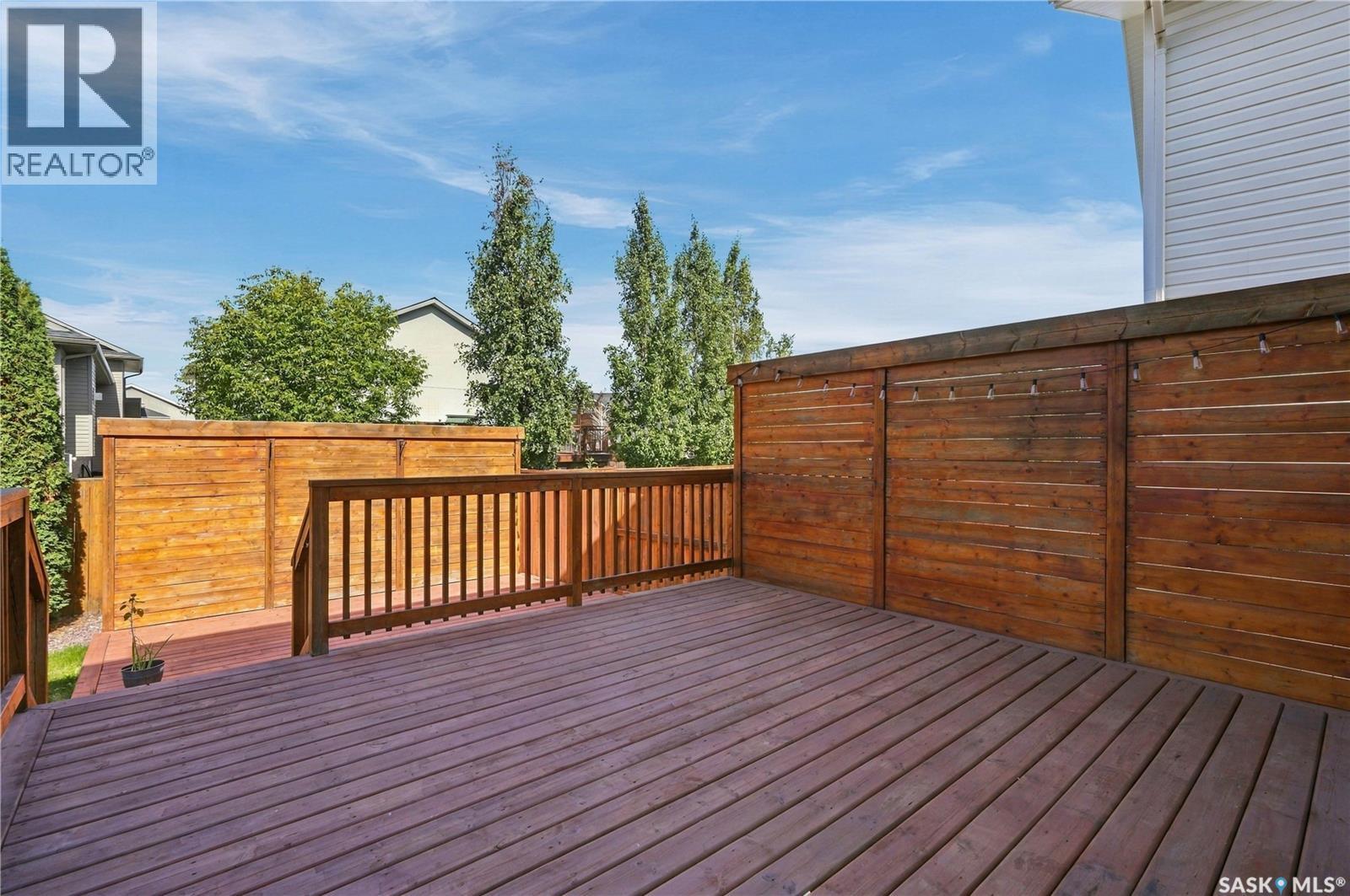 411 Hastings Crescent Property Photo 61