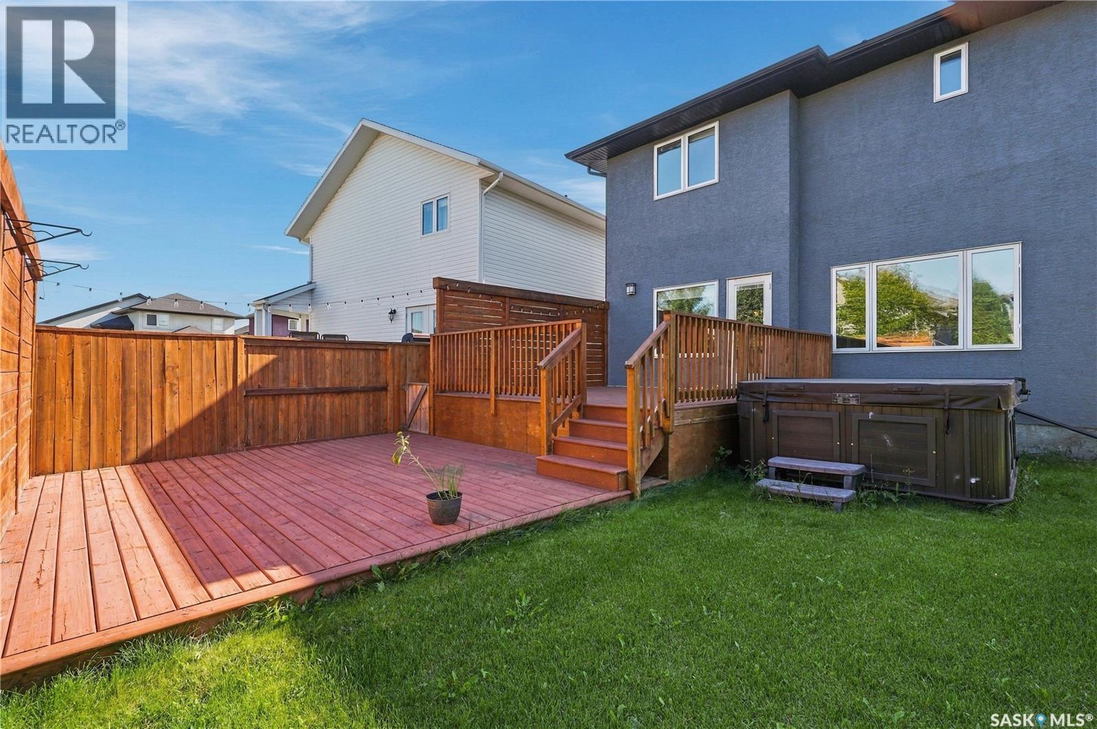 411 Hastings Crescent Property Photo 65
