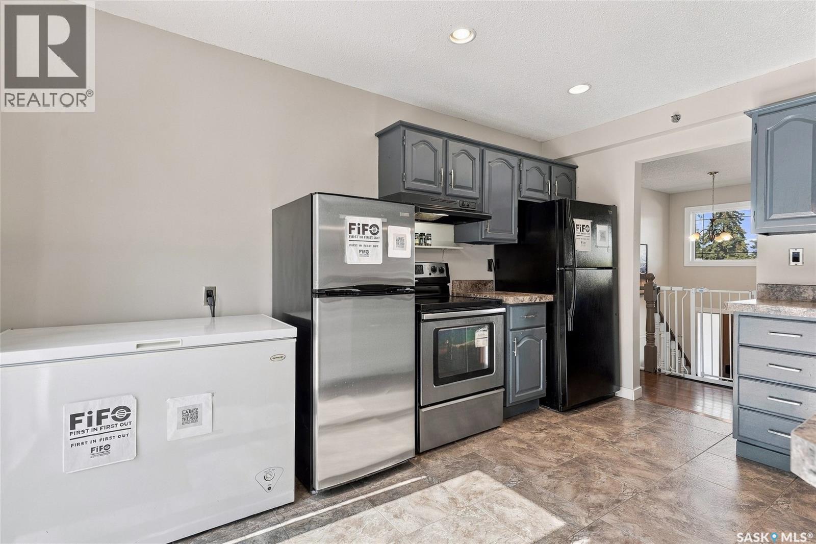 1006 Whitewood Crescent Property Photo 11
