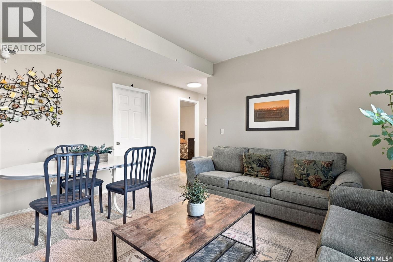1006 Whitewood Crescent Property Photo 24