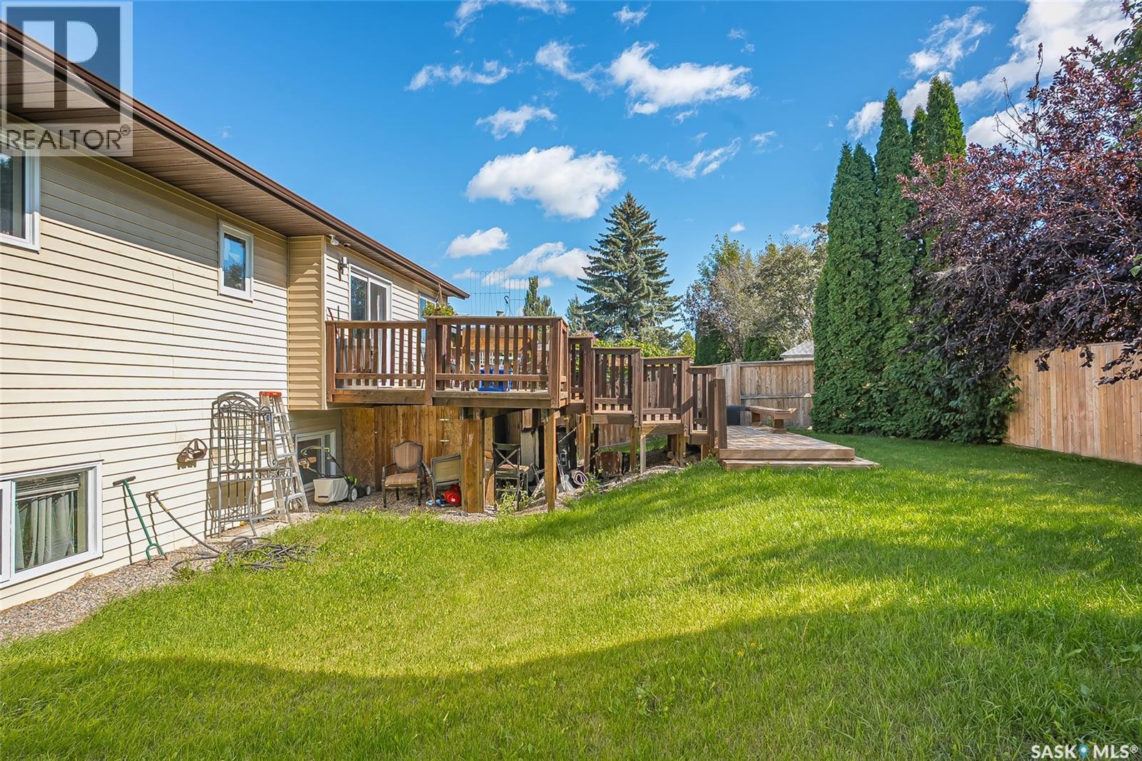 1006 Whitewood Crescent Property Photo 41
