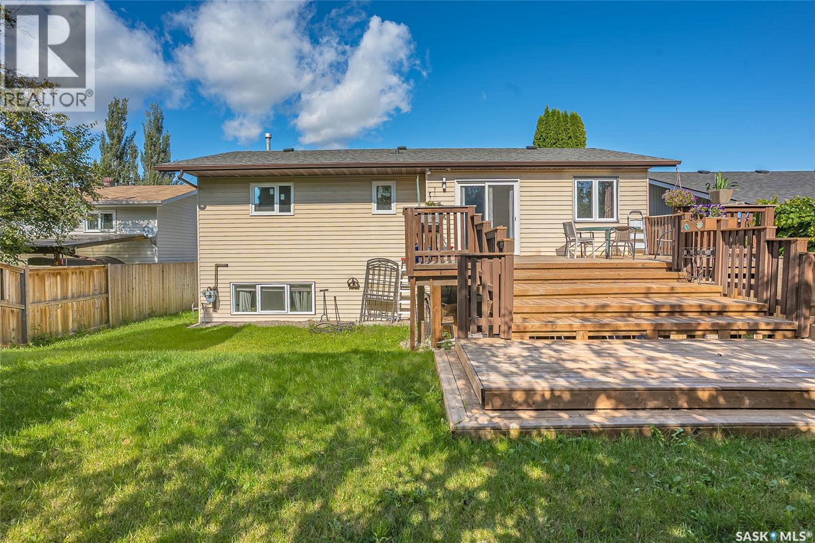 1006 Whitewood Crescent Property Photo 42