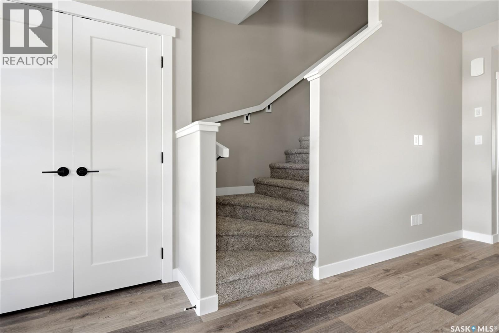 7685 Walsh Avenue Property Photo 15
