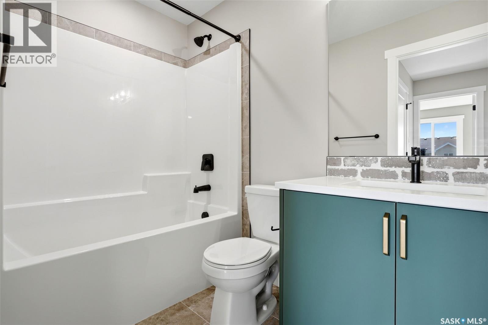 7685 Walsh Avenue Property Photo 26