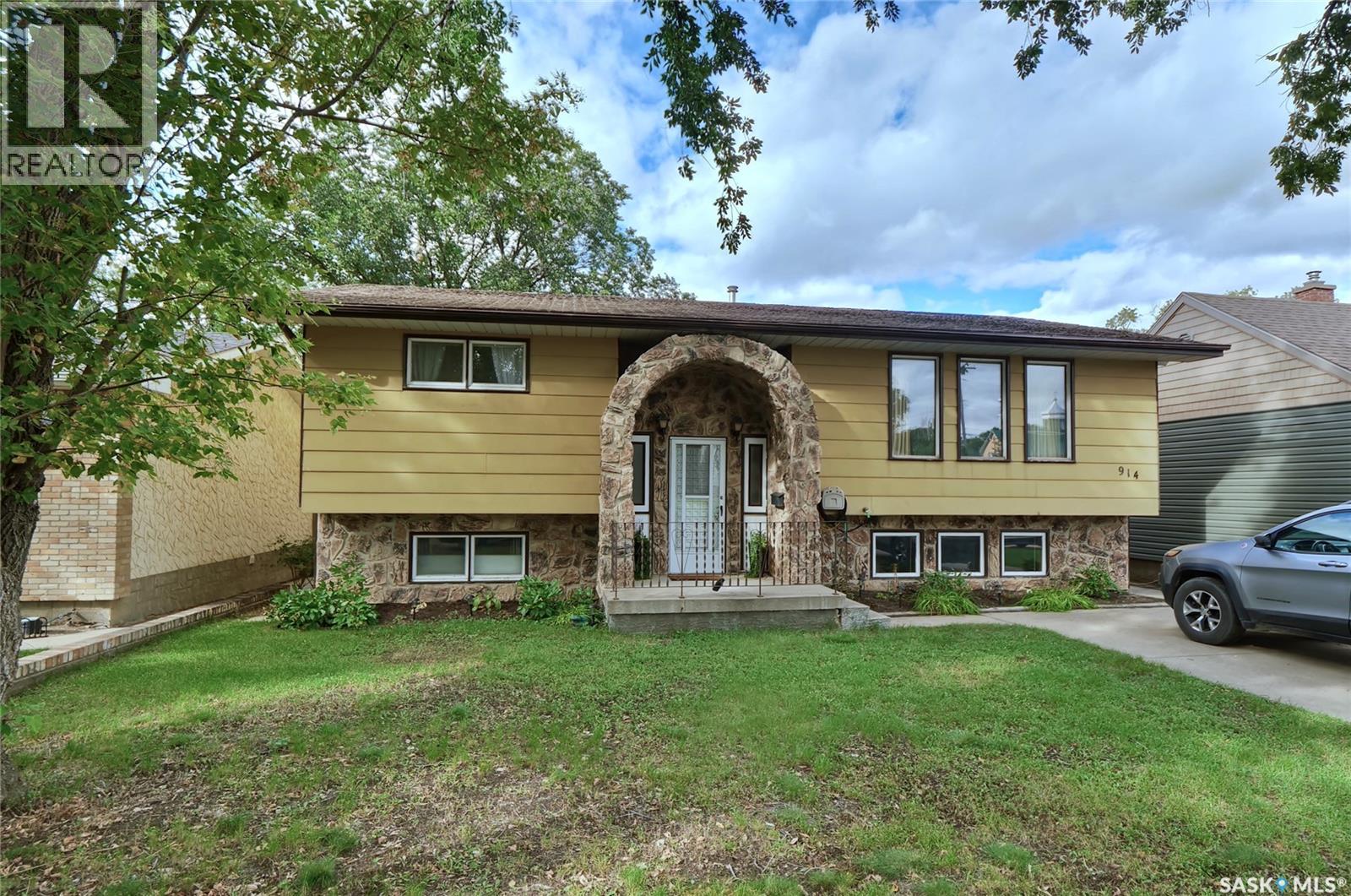914 Duffield STREET W
