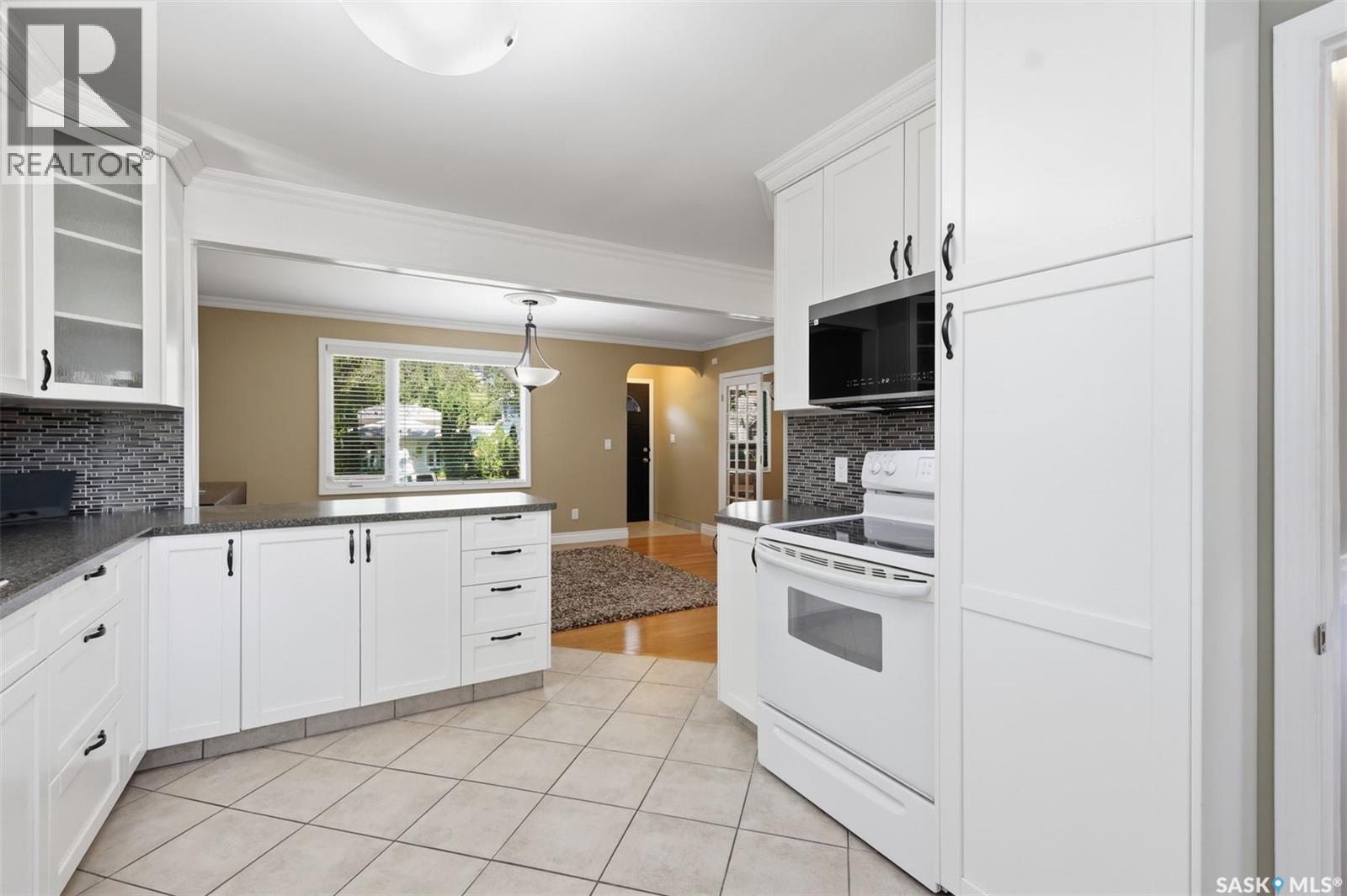 220 3rd Street E Property Photo 10
