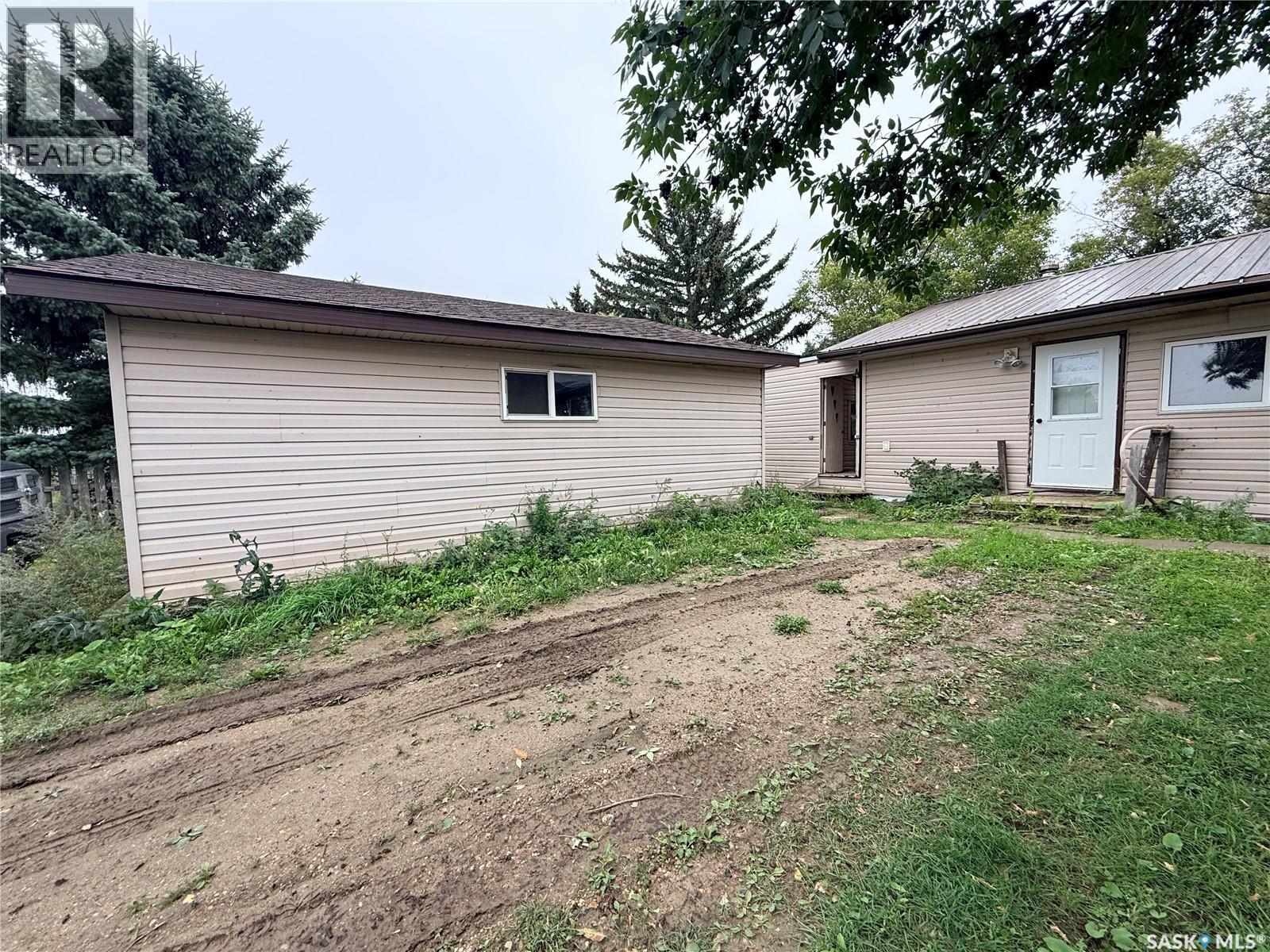 Balogh Acreage Property Photo 4