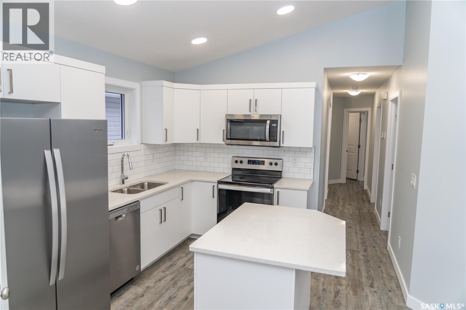 306 Stehwien Street Property Photo 16
