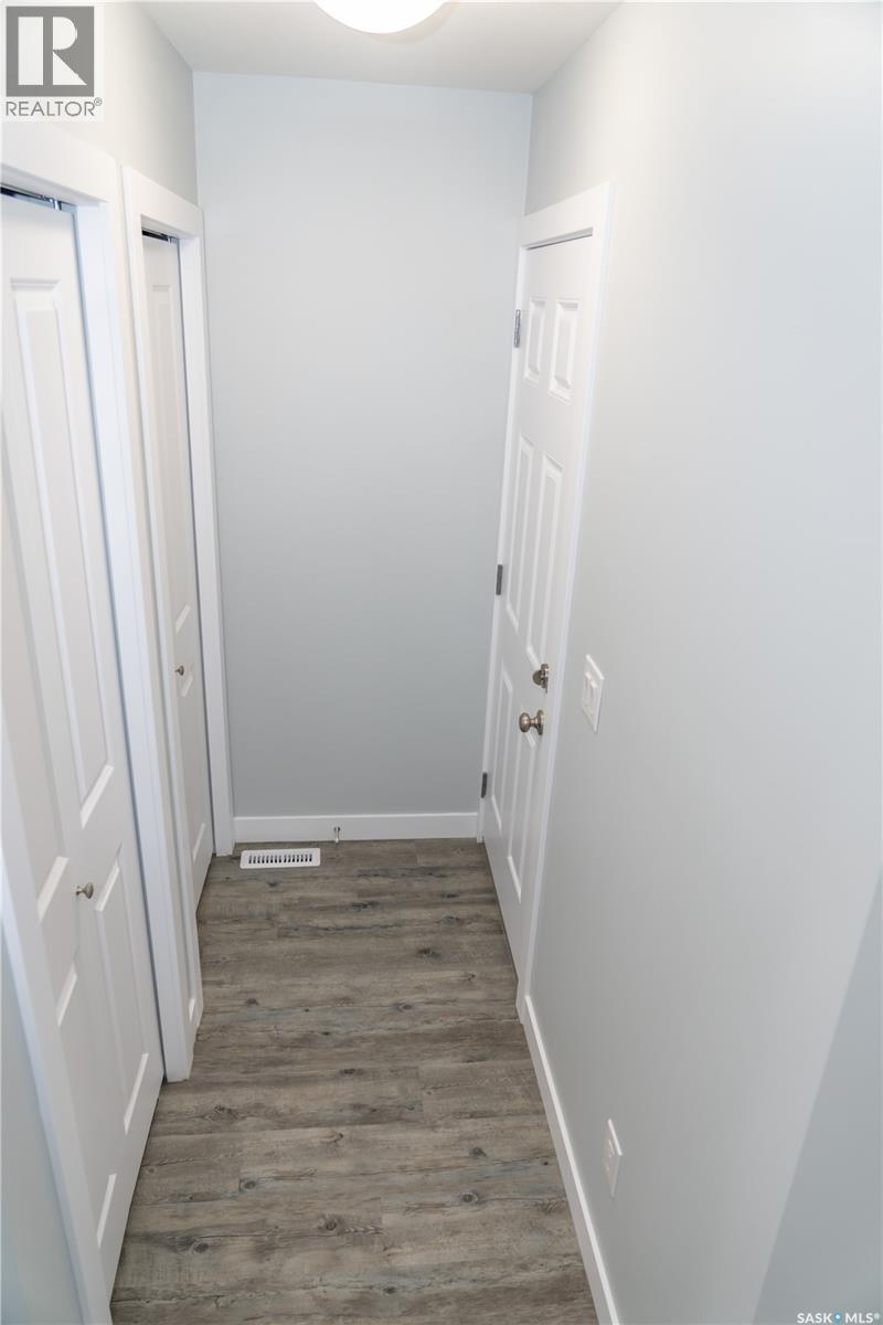 306 Stehwien Street Property Photo 25