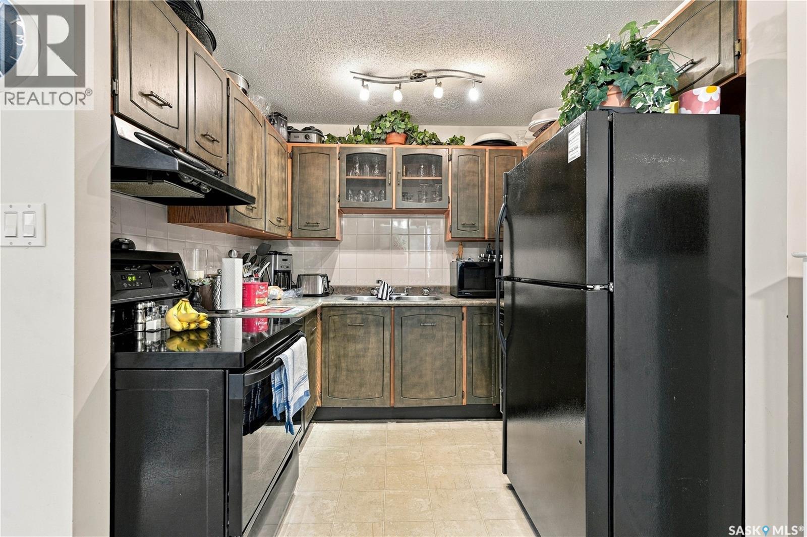 31 1128 Mckercher Drive Property Photo 9
