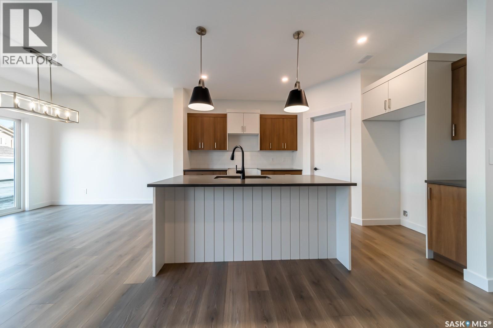 535 Asokan Avenue Property Photo 3