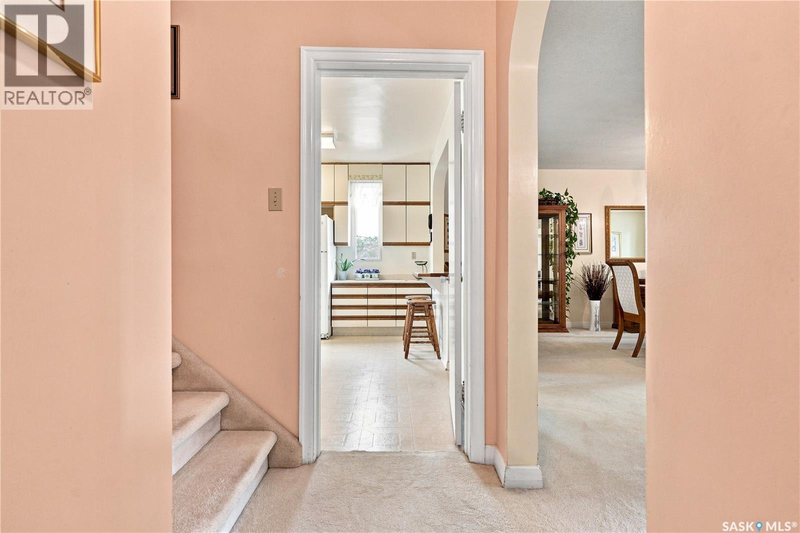1519 Munroe Avenue S Property Photo 12