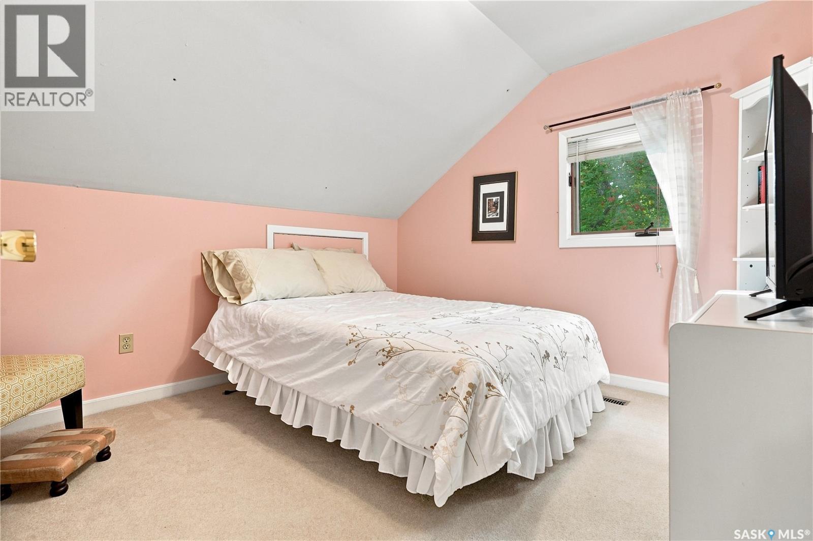 1519 Munroe Avenue S Property Photo 34