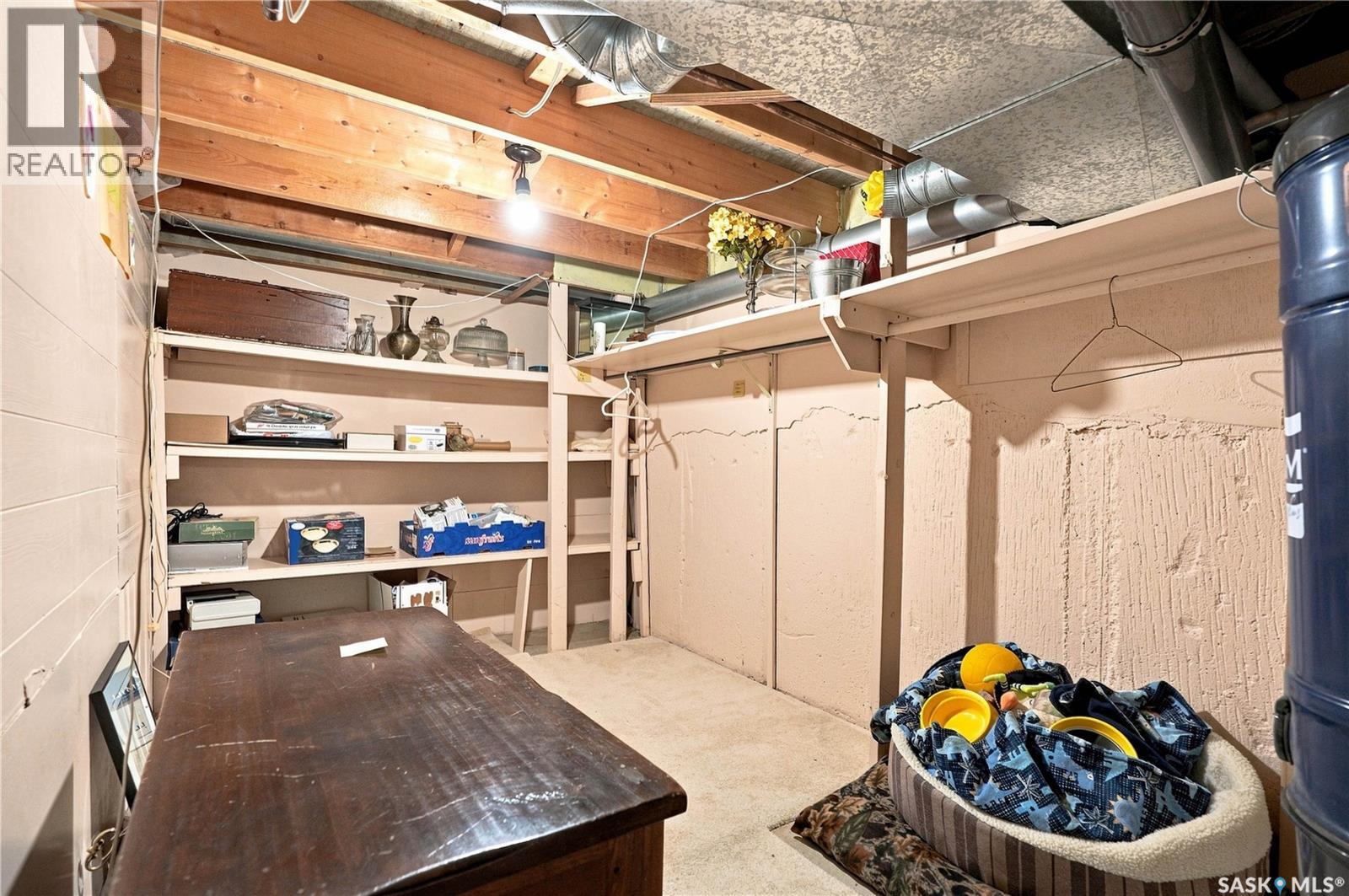 1519 Munroe Avenue S Property Photo 46