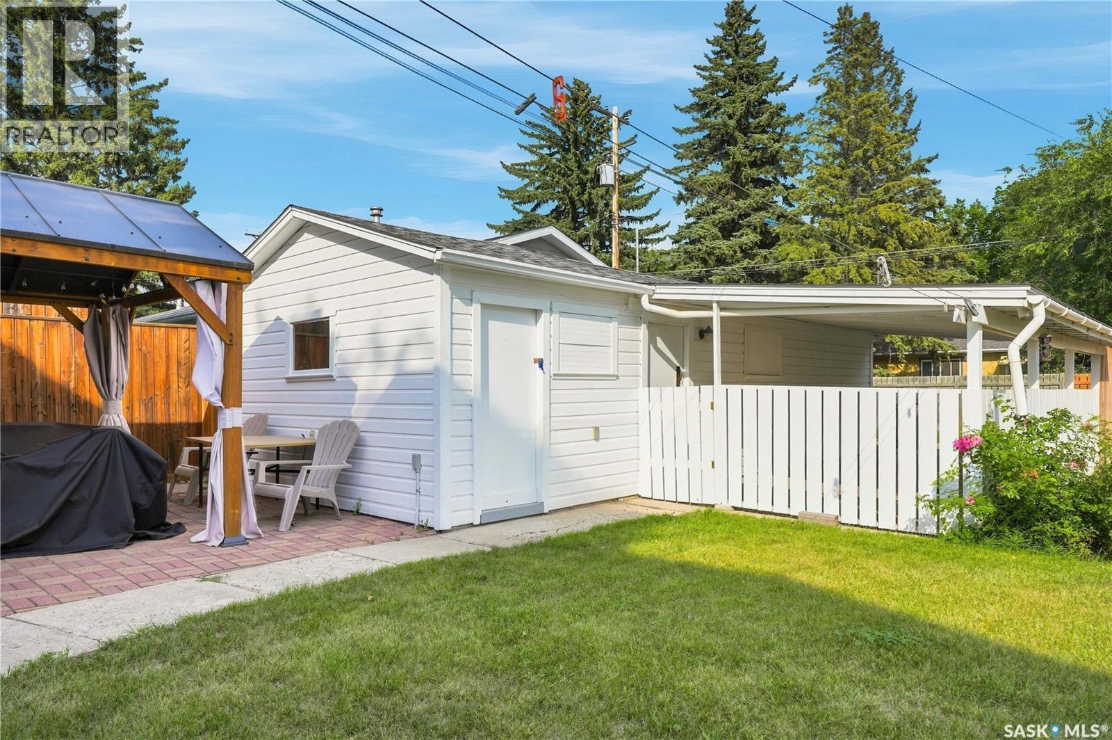 1519 Munroe Avenue S Property Photo 60
