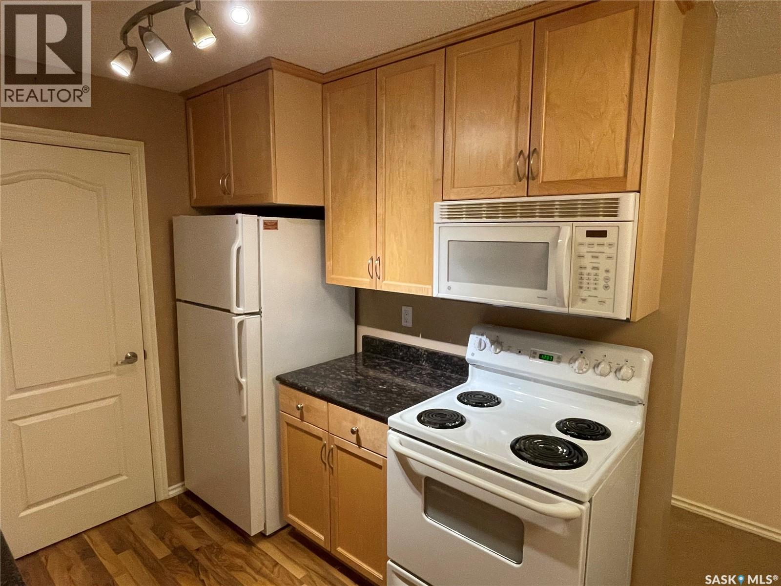 204a1 1121 Mckercher Drive Property Photo 4
