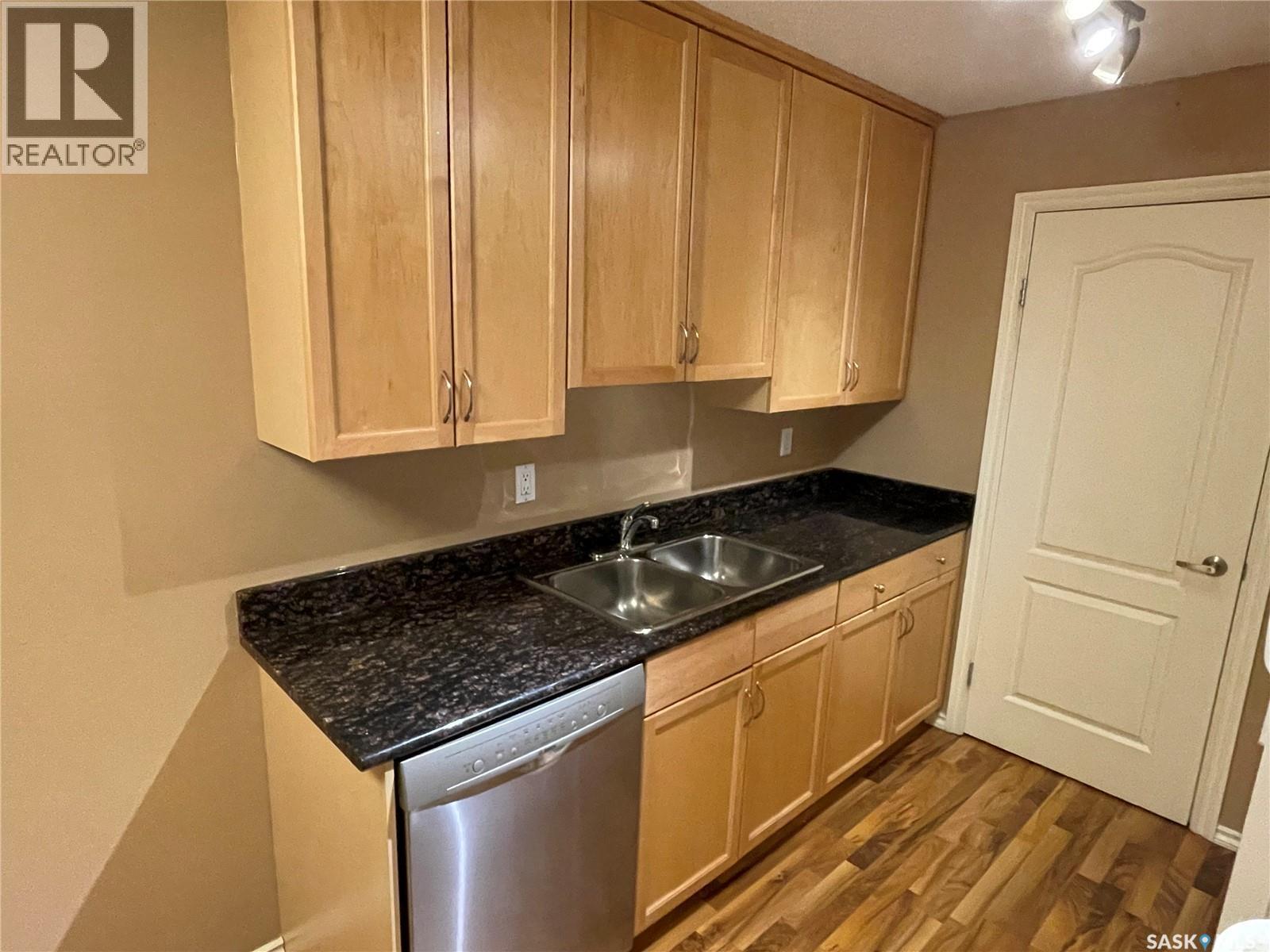 204a1 1121 Mckercher Drive Property Photo 5