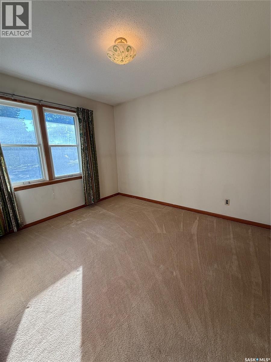 1204 Ewart Avenue Property Photo 17