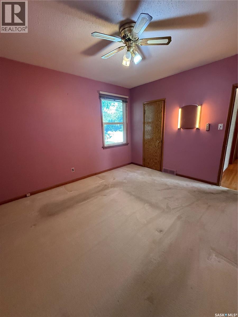 1204 Ewart Avenue Property Photo 20