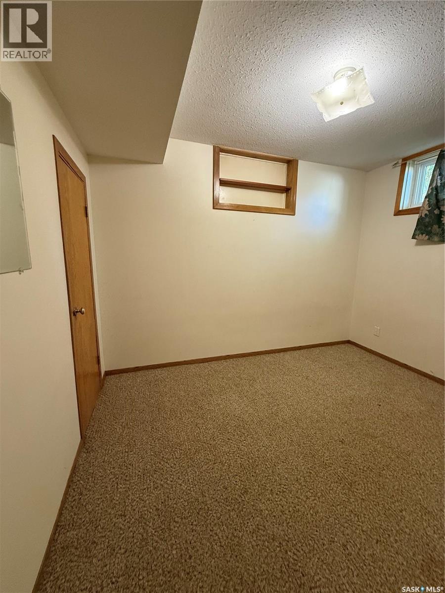 1204 Ewart Avenue Property Photo 30