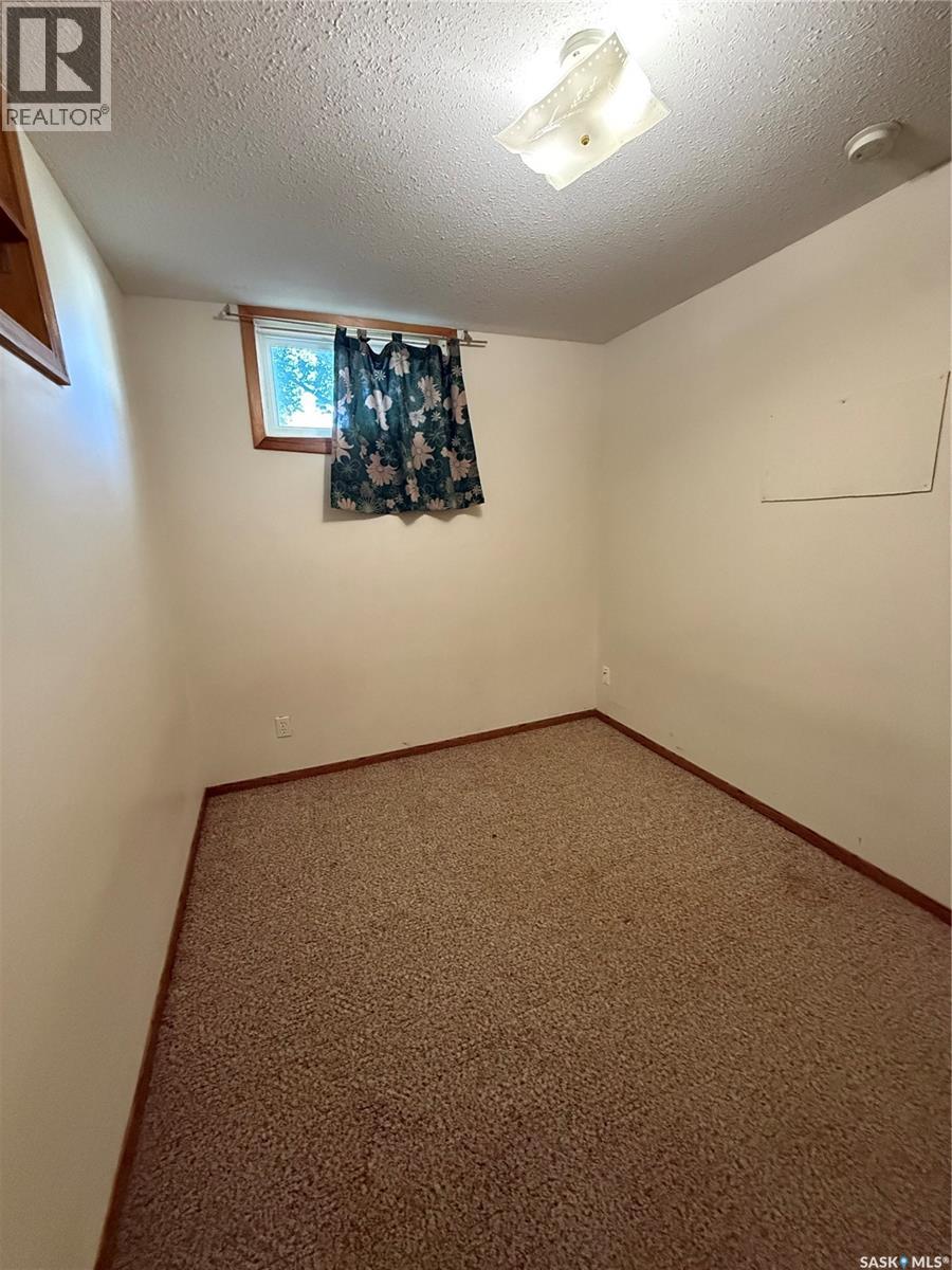 1204 Ewart Avenue Property Photo 31