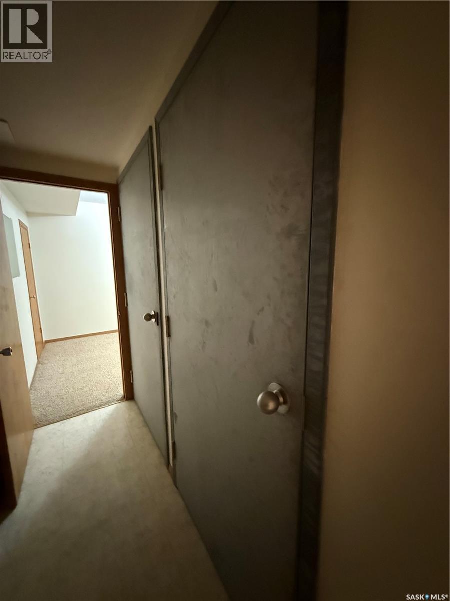 1204 Ewart Avenue Property Photo 33