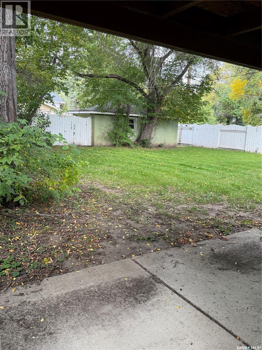 1204 Ewart Avenue Property Photo 35