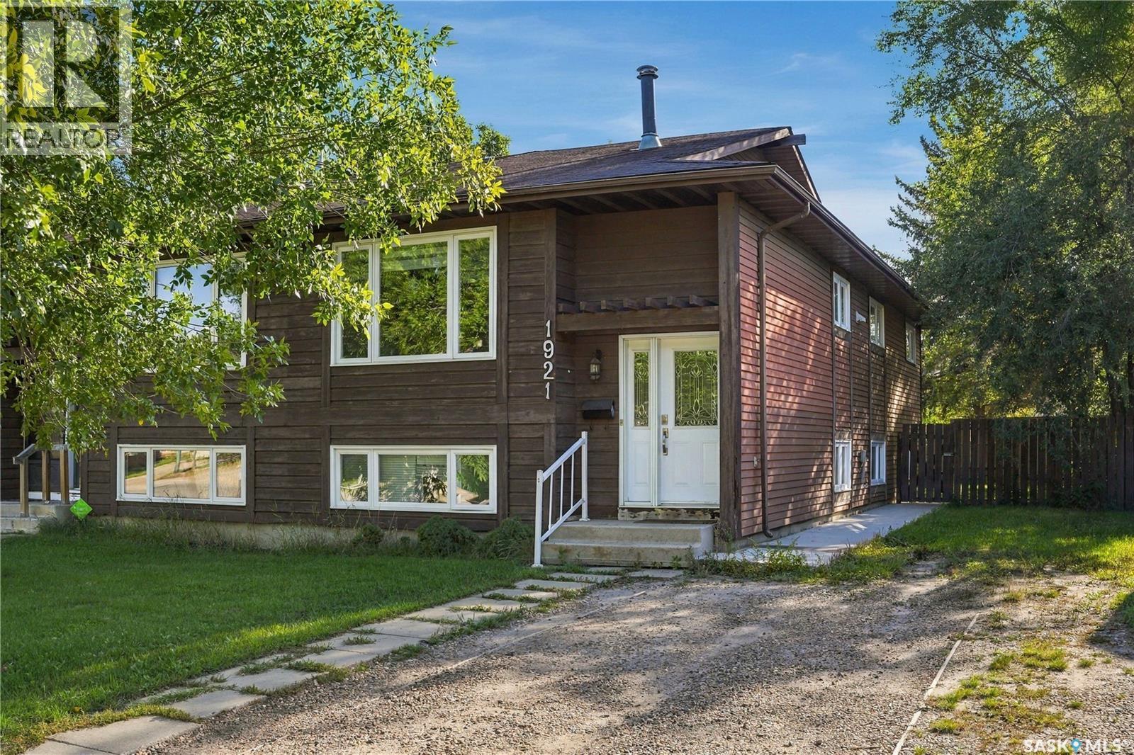 1921 Mckercher Drive Property Photo 1