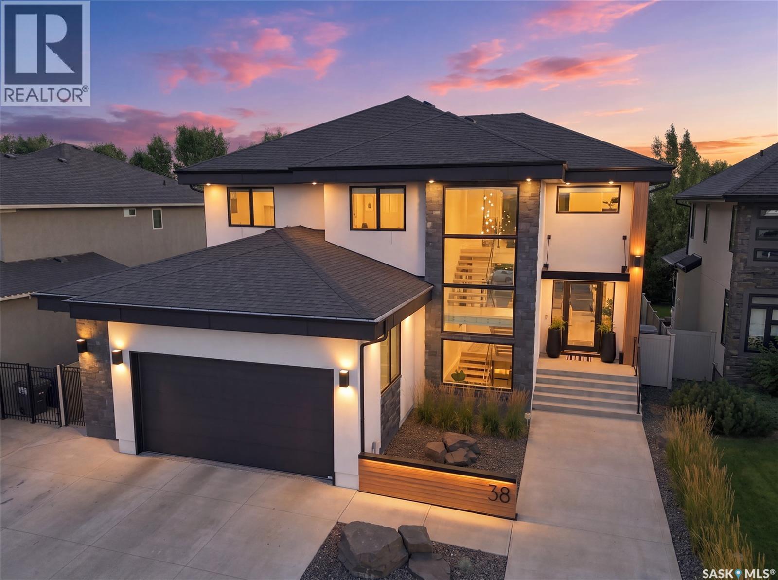 38 Wright MANOR