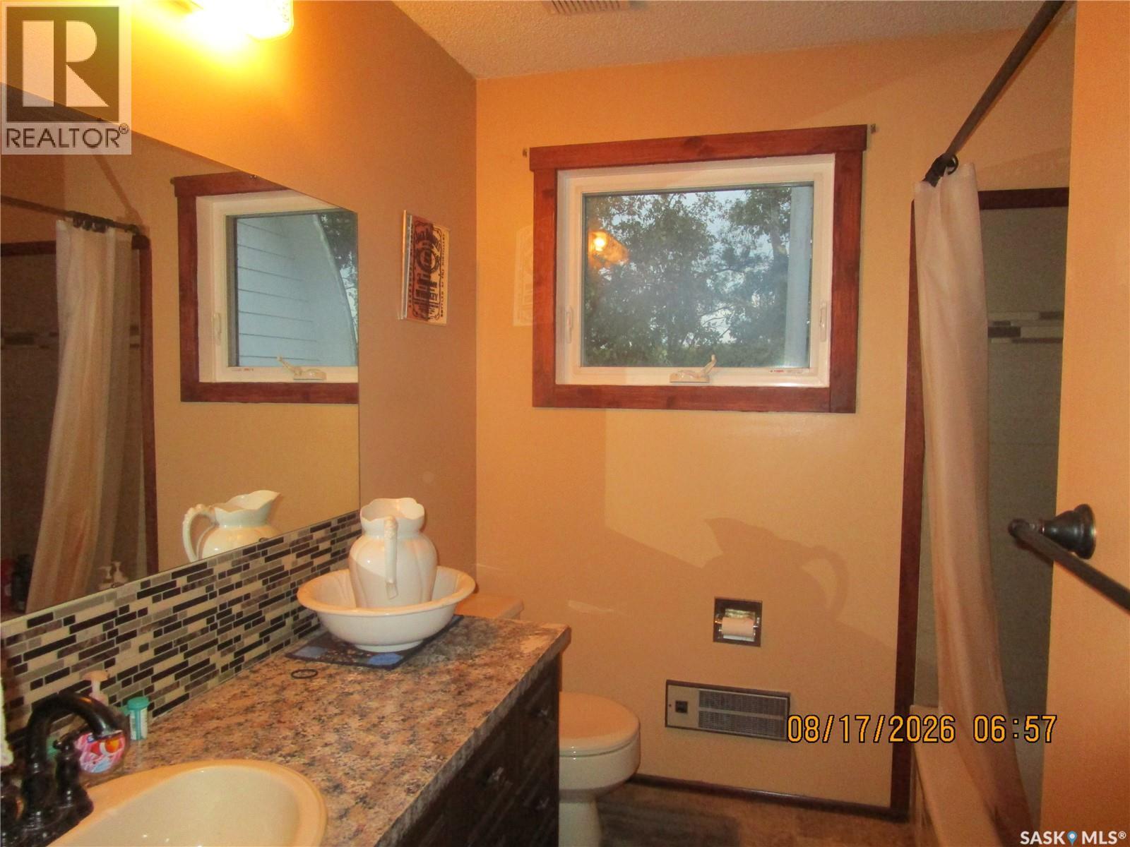 Mills Acreage - Property Photo 12
