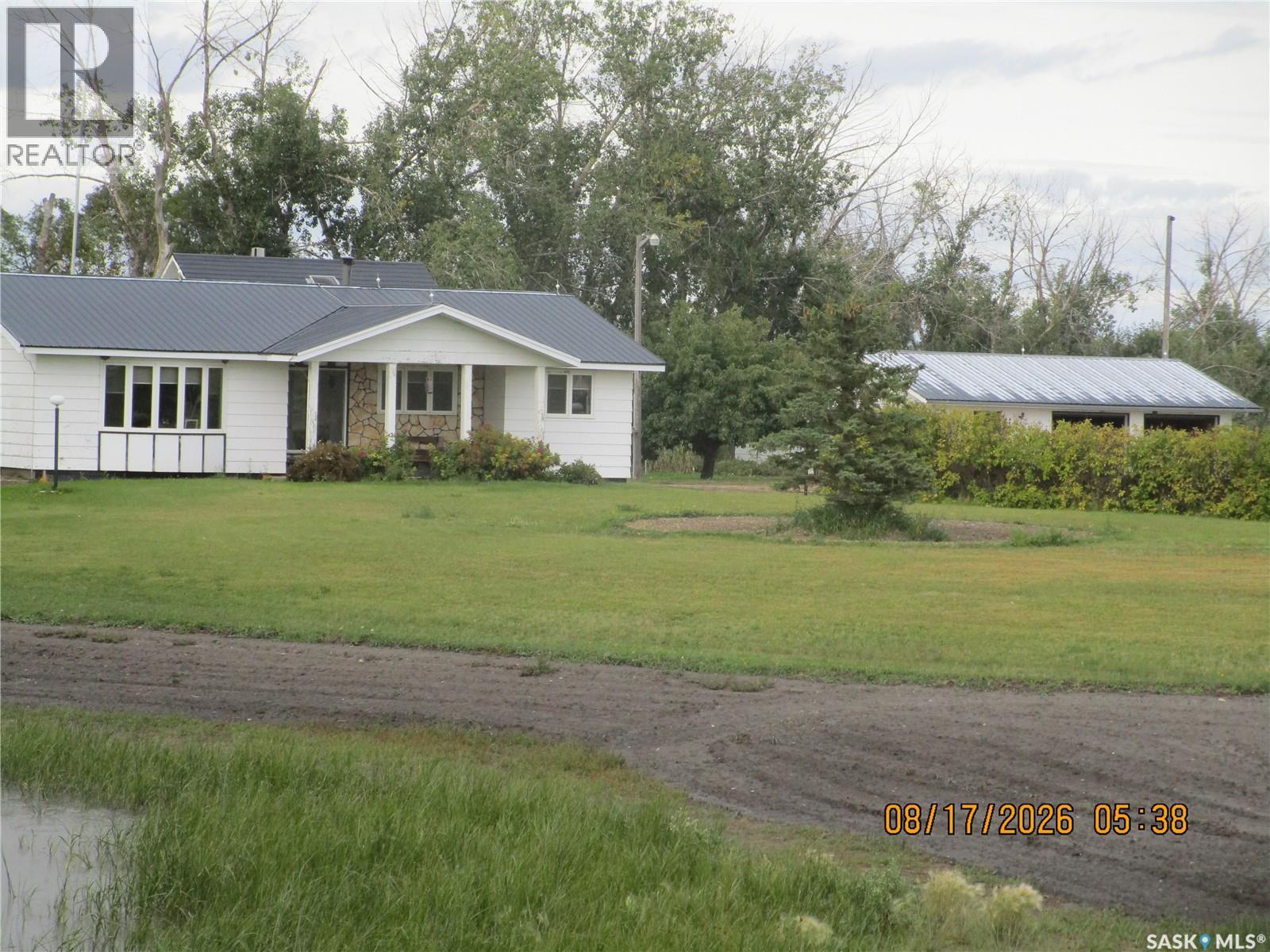 Mills Acreage - Property Photo 15