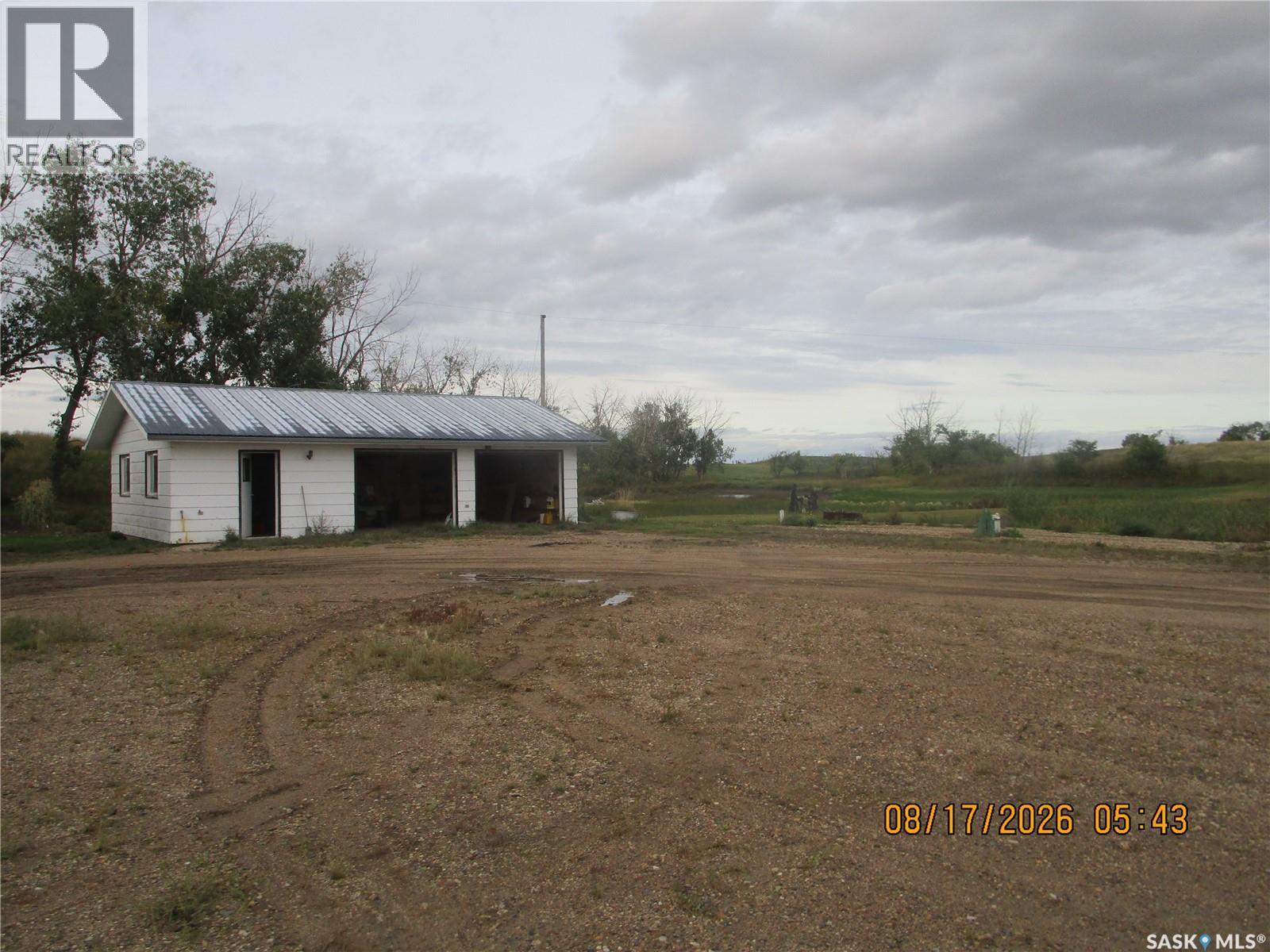 Mills Acreage - Property Photo 19
